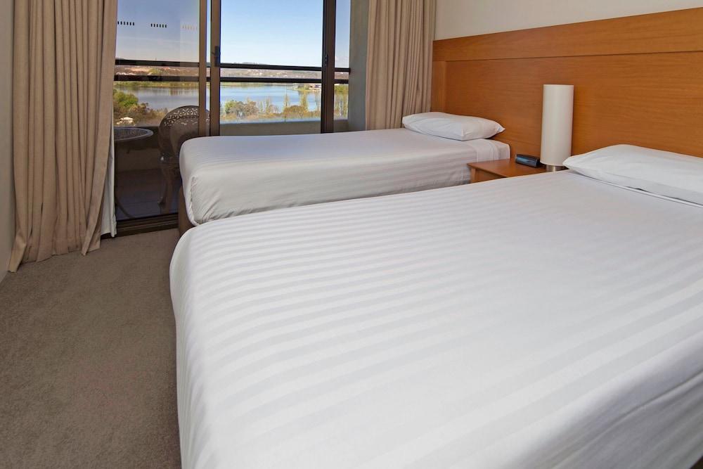 Breakfree Capital Tower Apartments Canberra Kültér fotó