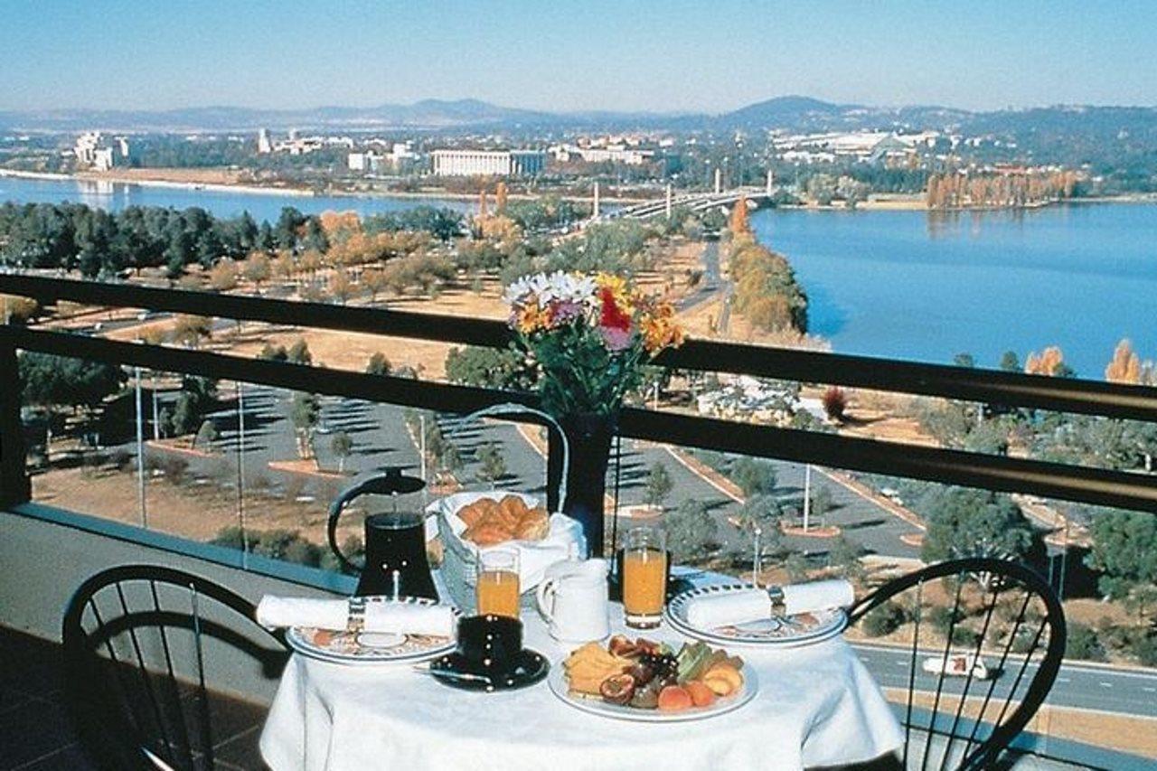 Breakfree Capital Tower Apartments Canberra Étterem fotó